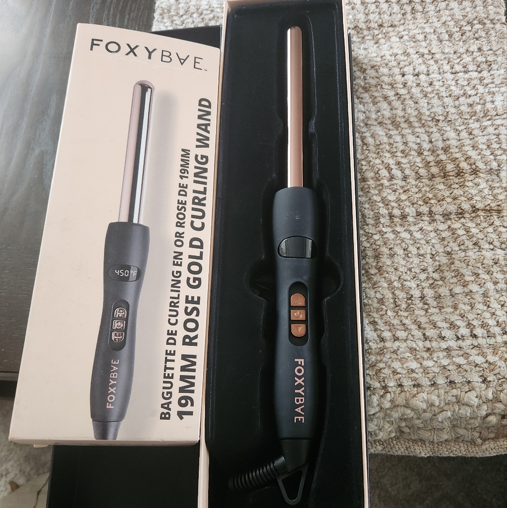 FoxyBae Rose Gold Titanium Curling Wand - Picture 4 of 4